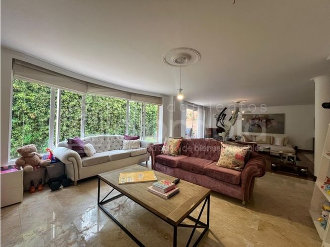 Casa de 4 alcobas en venta en La Calera, Medellín, 360 m² · foto 7 de 23