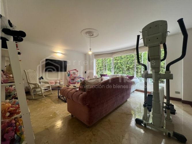 Casa de 4 alcobas en venta en La Calera, Medellín, 360 m² · foto 10 de 23