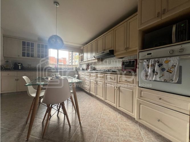Casa de 4 alcobas en venta en La Calera, Medellín, 360 m² · foto 11 de 23