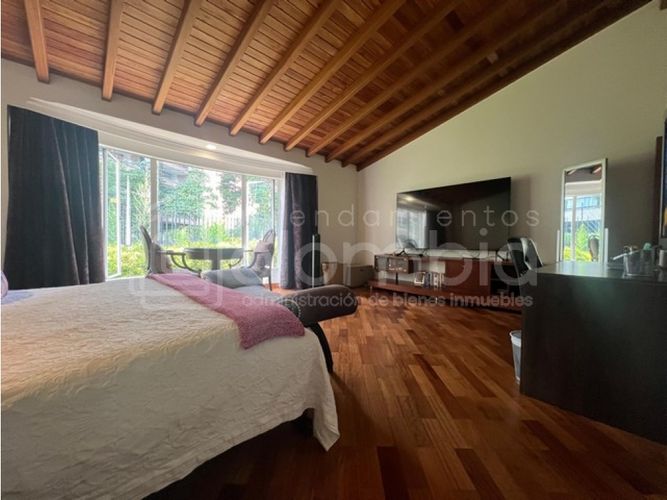 Casa de 4 alcobas en venta en La Calera, Medellín, 360 m² · foto 14 de 23