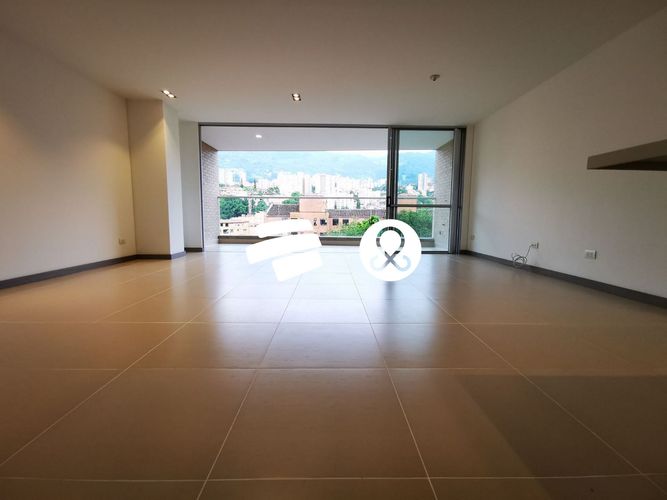 Apartamento de 5 alcobas en venta en Zona Centro, Envigado, 156 m² · foto 3 de 24