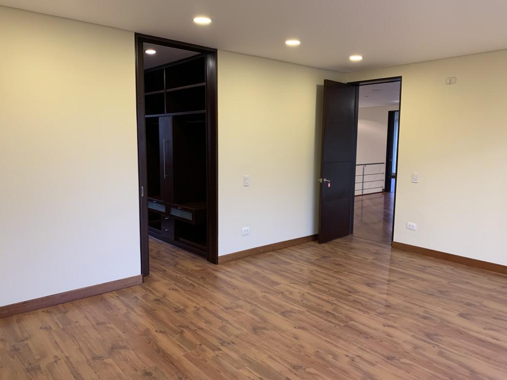Casa en venta en Guaymaral, Bogotá · foto 9 de 14