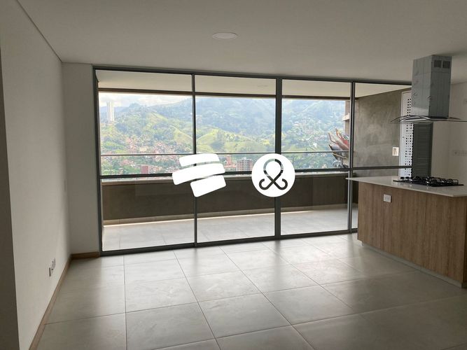 Apartamento de 3 alcobas en venta en Loma De La Doctora, Sabaneta, 83 m² · foto 2 de 15
