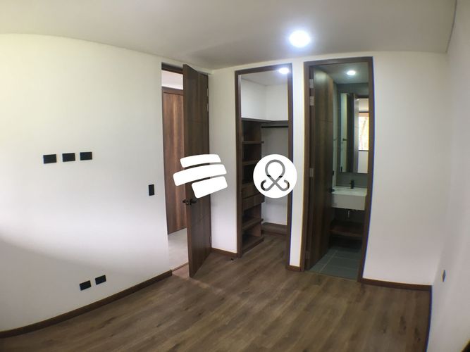Apartamento en venta en El Poblado, Medellín · foto 7 de 19