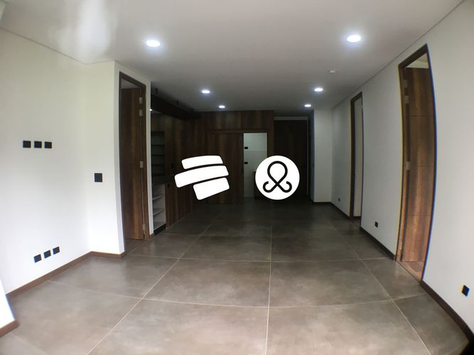 Apartamento de 3 alcobas en venta en El Poblado, Medellín, 136 m² · foto 5 de 17