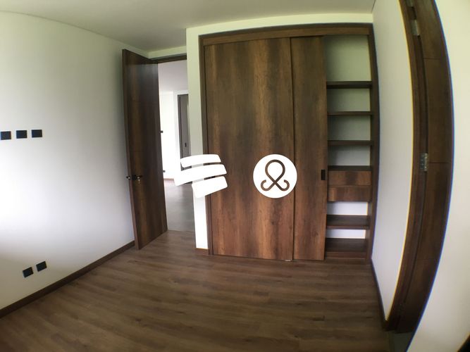 Apartamento de 3 alcobas en venta en El Poblado, Medellín, 136 m² · foto 9 de 17