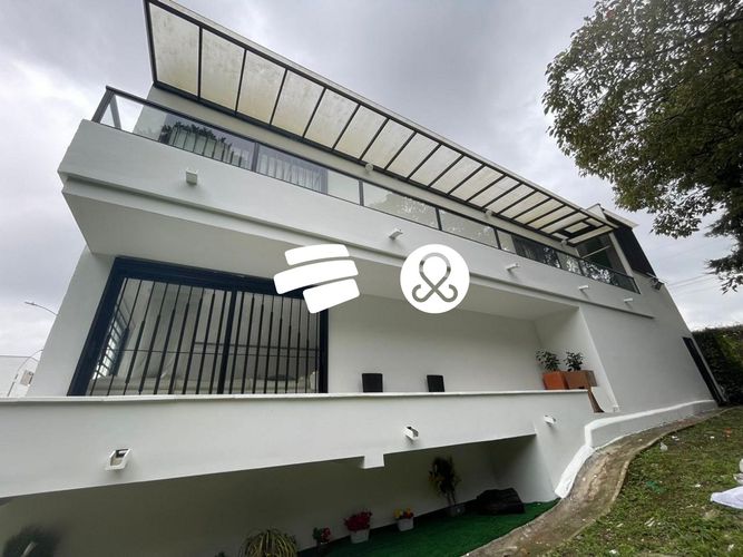 Casa de 4 alcobas en venta en Llano Grande, Rionegro, 163 m² · foto 2 de 18