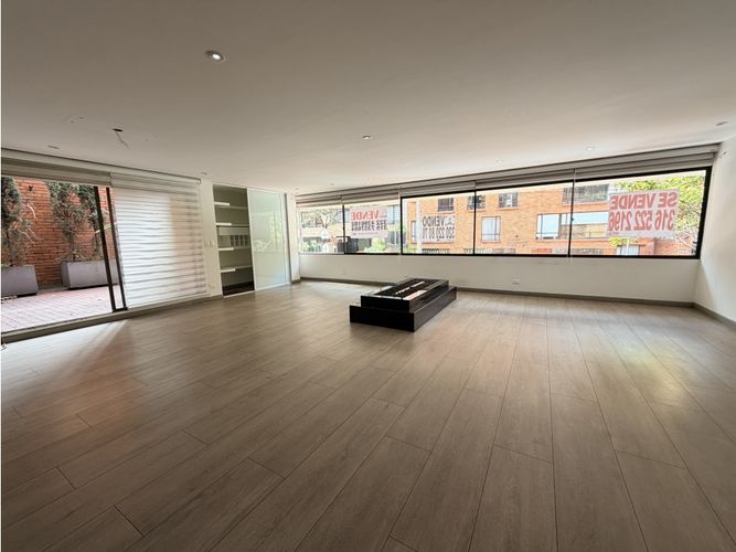 Apartamento de 3 alcobas en venta en Los Rosales, Bogotá, 192 m² · foto 7 de 24