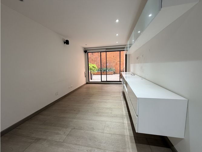Apartamento de 3 alcobas en venta en Los Rosales, Bogotá, 192 m² · foto 12 de 24