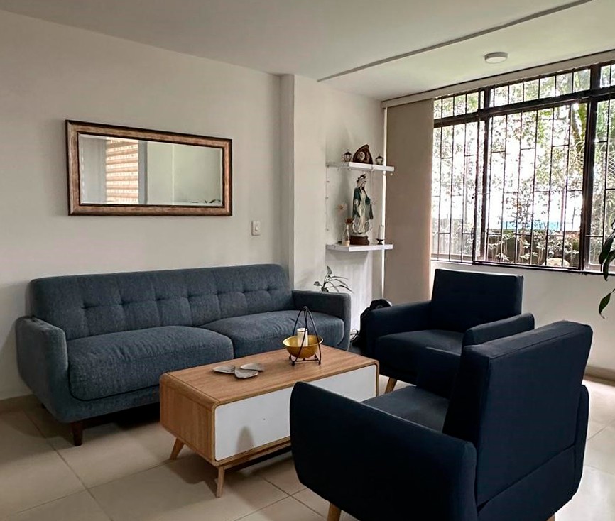 Apartamento en venta en El Poblado, Medellín · foto 2 de 14