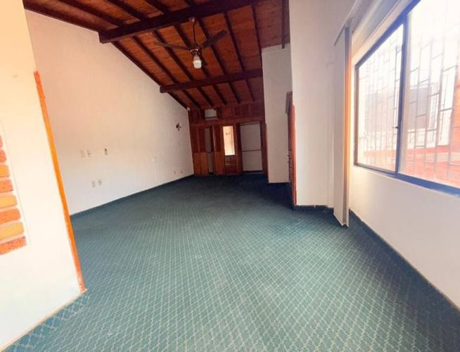 Casa de 6 alcobas en venta en Diamante 2, Bucaramanga, 360 m² · foto 4 de 13