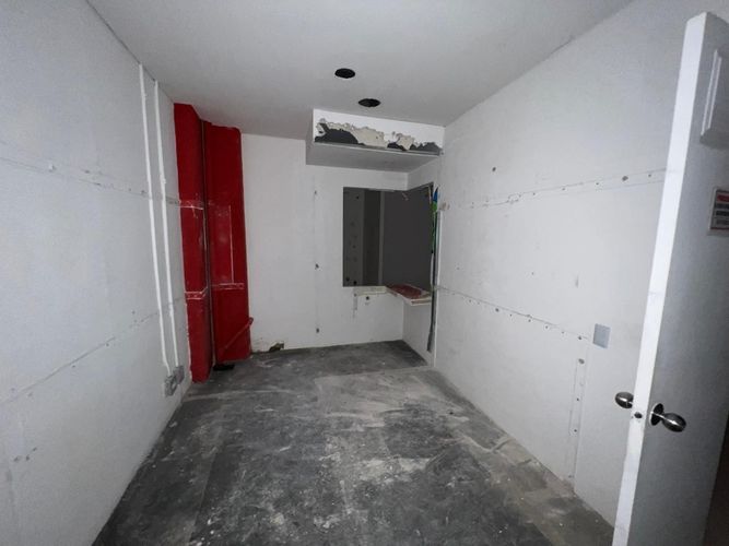 Local en arriendo en El Poblado, Medellín, 170 m² · foto 2 de 9