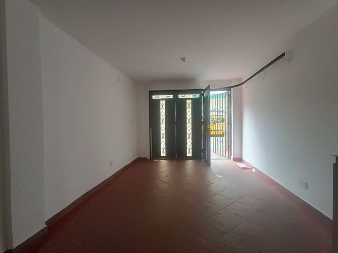 Local en arriendo en Boston, Medellín, 30 m² · foto 4 de 9