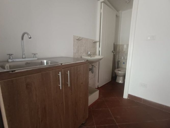 Local en arriendo en Boston, Medellín, 30 m² · foto 7 de 9