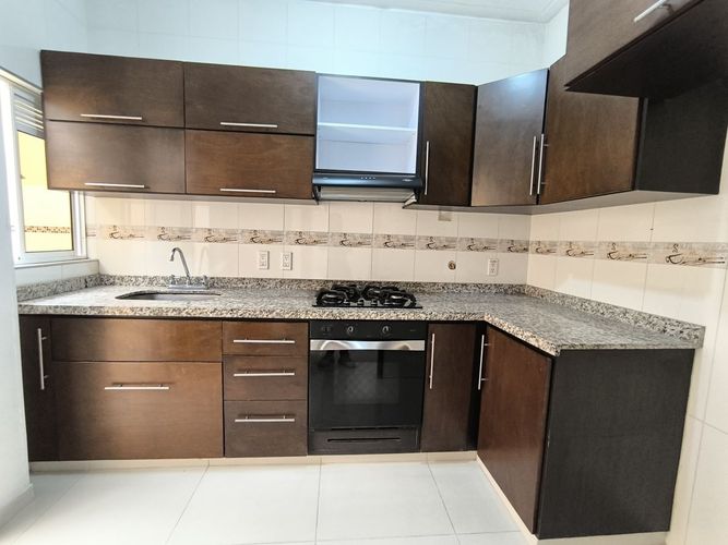 Casa de 6 alcobas en venta en Cañaveral, Floridablanca, 259 m² · foto 5 de 24