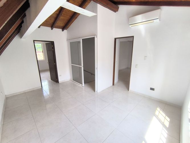 Casa de 6 alcobas en venta en Cañaveral, Floridablanca, 259 m² · foto 21 de 24