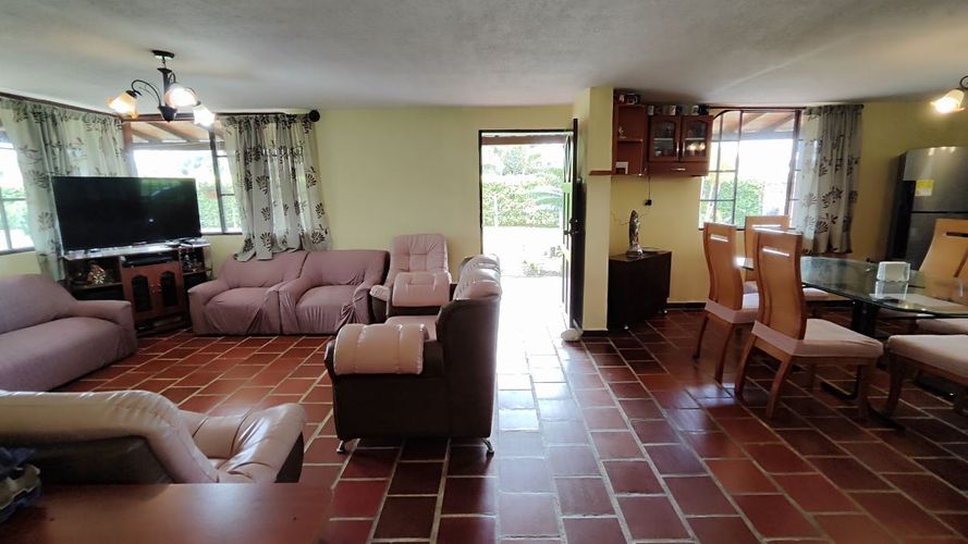 Casa de 5 alcobas en venta en Campo Verde, Piedecuesta, 260 m² · foto 4 de 24