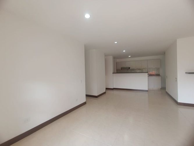 Apartamento en arriendo en La Pradera, Envigado, 113 m² · foto 4 de 24