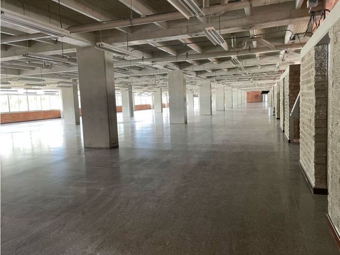 Oficina en arriendo en Shellmar, Medellín, 1165 m² · foto 15 de 19