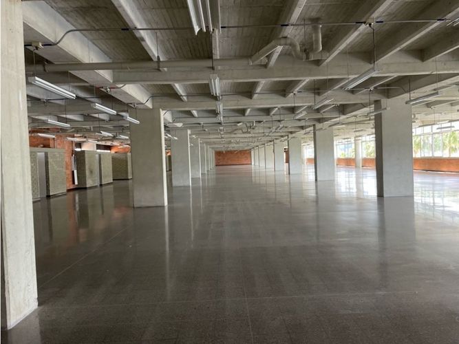 Oficina en arriendo en Shellmar, Medellín, 924 m² · foto 16 de 17