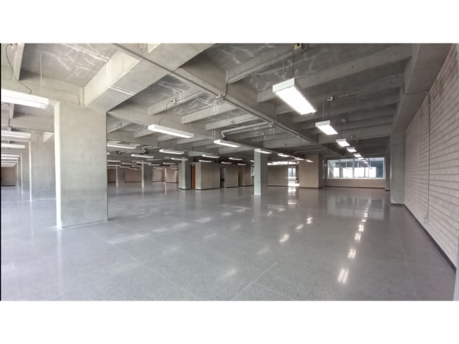 Oficina en arriendo en Guayabal, Medellín, 214 m² · foto 4 de 9