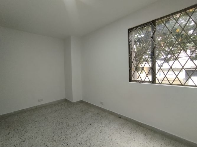 Apartamento de 2 alcobas en arriendo en Laureles, Medellín, 78 m² · foto 2 de 20