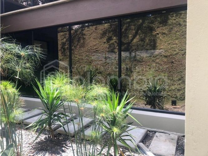 Casa de 4 alcobas en venta en Montessori, Envigado, 370 m² · foto 4 de 16
