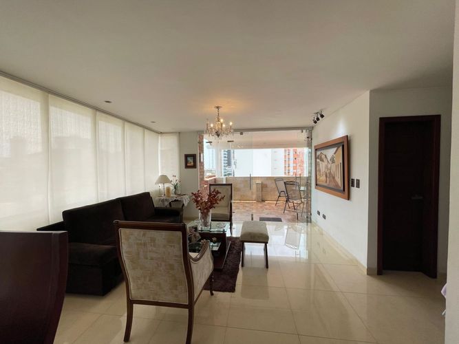 Apartamento de 3 alcobas en venta en Mejoras Publicas, Bucaramanga, 186 m² · foto 3 de 18