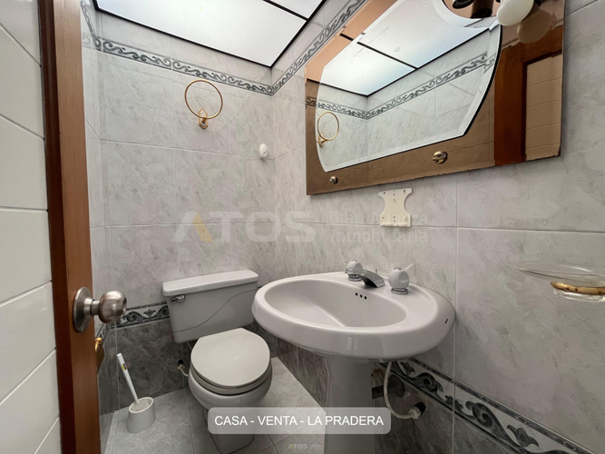 Casa de 5 alcobas en venta en La Pradera, Tunja, 221 m² · foto 16 de 24