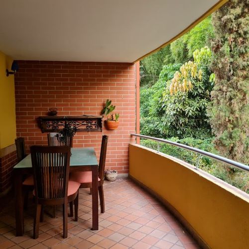 Casa de 3 alcobas en venta en Escobero, Envigado, 310 m² · foto 9 de 24