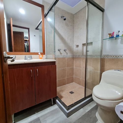 Casa de 3 alcobas en venta en Escobero, Envigado, 310 m² · foto 14 de 24