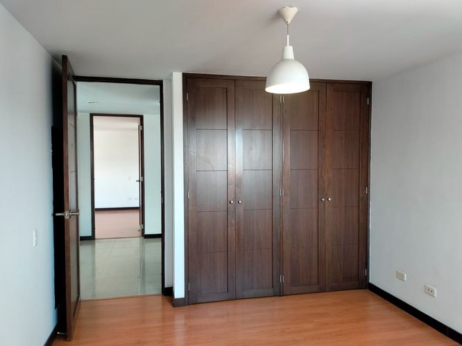 Apartamento de 3 alcobas en arriendo en El Poblado, Medellín, 174 m² · foto 15 de 17