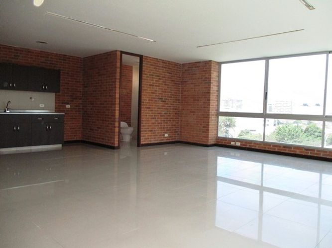 Oficina en arriendo en El Poblado, Medellín, 64 m² · foto 5 de 8