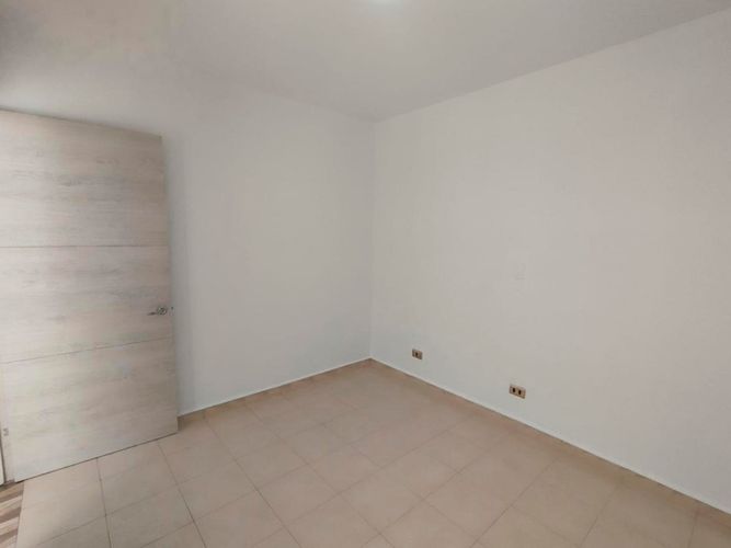 Oficina en arriendo en Laureles, Medellín, 224 m² · foto 9 de 18