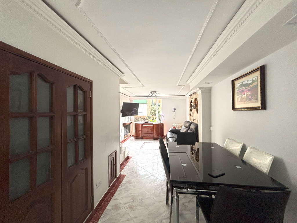 Casa en venta en Verbenal San Antonio, Bogotá · foto 6 de 24