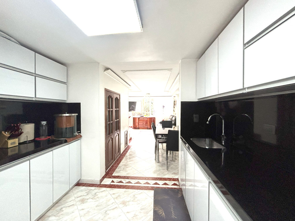 Casa en venta en Verbenal San Antonio, Bogotá · foto 7 de 24