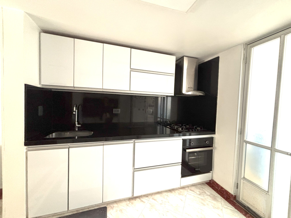 Casa en venta en Verbenal San Antonio, Bogotá · foto 8 de 24