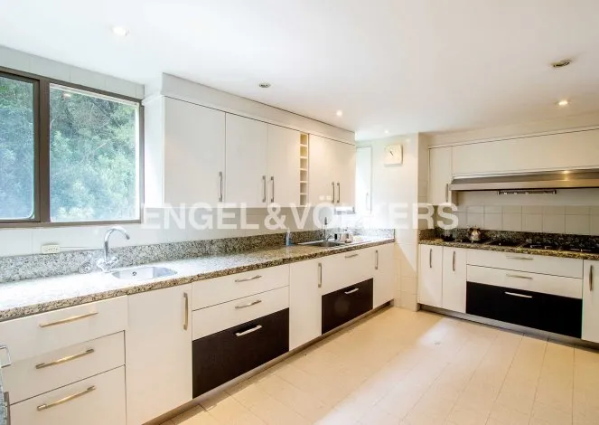 Apartamento en venta en El Refugio, Bogotá · foto 5 de 16