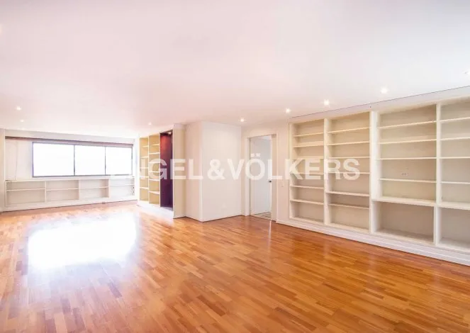 Apartamento en venta en El Refugio, Bogotá · foto 3 de 16