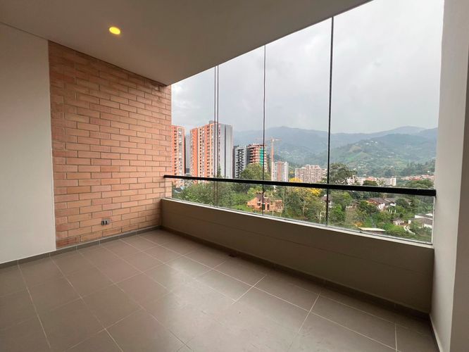 Apartamento de 3 alcobas en venta en La Pradera, Envigado, 210 m² · foto 18 de 18