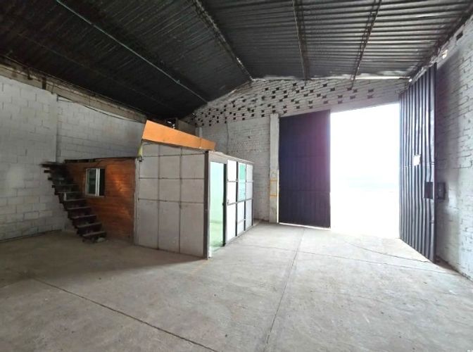Bodega en arriendo en Romelia Alta, Dosquebradas, 430 m² · foto 5 de 8