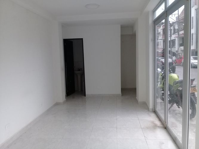 Edificio en venta en El Poblado Ii Etapa, Pereira, 75 m² · foto 3 de 15