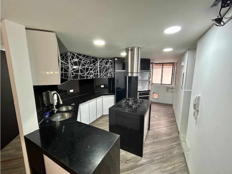 Apartamento en venta en San Patricio, Bogotá · foto 8 de 24