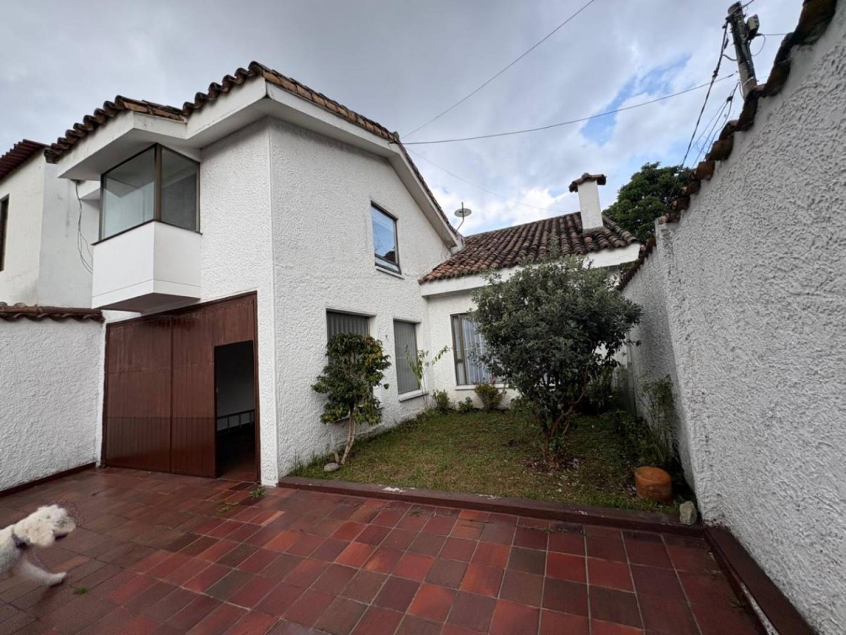 Casa en venta en Las Villas, Bogotá · foto 2 de 24