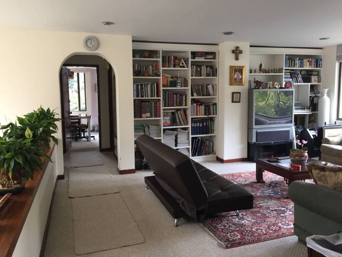 Casa en venta en Santa Barbara, Bogotá · foto 10 de 24