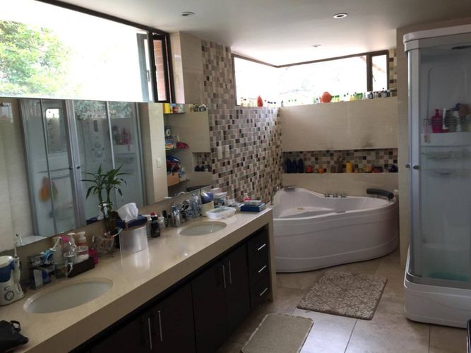 Casa en venta en Santa Barbara, Bogotá · foto 14 de 24
