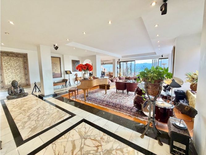 Apartamento de 4 alcobas en venta en Club De Los Lagartos, Bogotá, 781 m² · foto 4 de 24