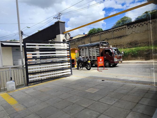 Apartamento de 2 alcobas en venta en Regadero Norte, Bucaramanga, 47 m² · foto 21 de 22