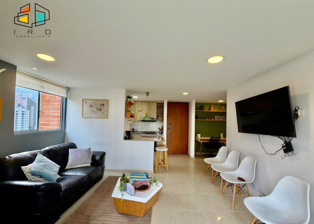 Apartamento en arriendo en El Poblado, Medellín · foto 3 de 24