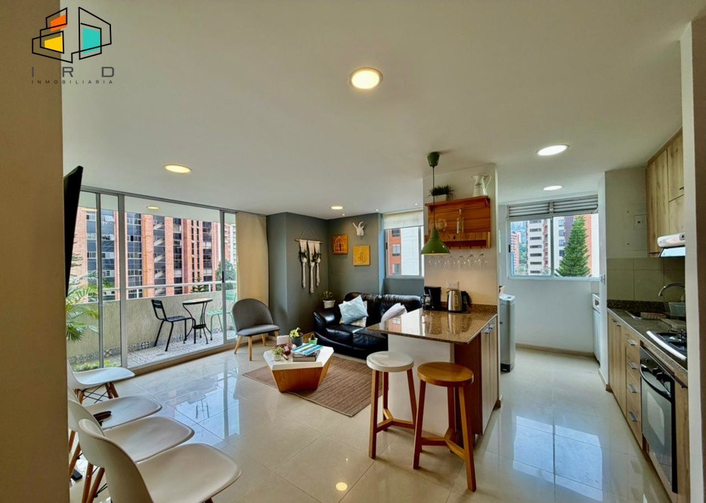 Apartamento en arriendo en El Poblado, Medellín · foto 2 de 24